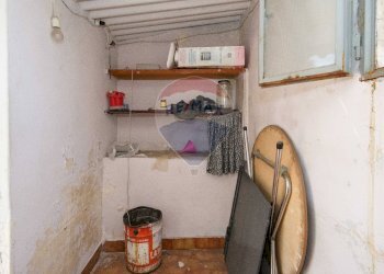 Dispensa di stoccaggio - Casa semi indipendente Via Cavallotti
 
58, Bronte - foto 24