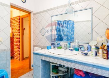 Bagno - Trilocale Via Antonino Di Sangiuliano
 
139, Catania - foto 9