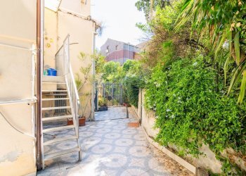 Corte comune - Trilocale Via Antonino Di Sangiuliano
 
139, Catania - foto 23