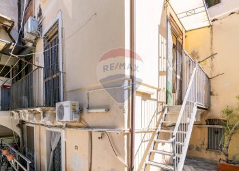 Edificio all\'aperto - Trilocale Via Antonino Di Sangiuliano
 
139, Catania - foto 39