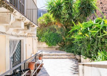 Corte comune - Trilocale Via Antonino Di Sangiuliano
 
139, Catania - foto 40