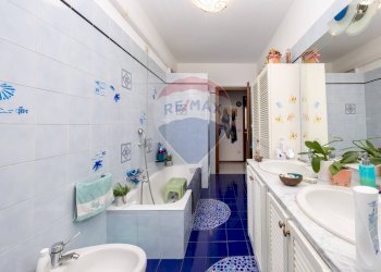 Bagno - Quadrilocale Via Conti Anguissola
 
12, Truccazzano - foto 10