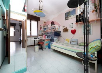 Camera / camera da letto - Quadrilocale Via Conti Anguissola
 
12, Truccazzano - foto 11