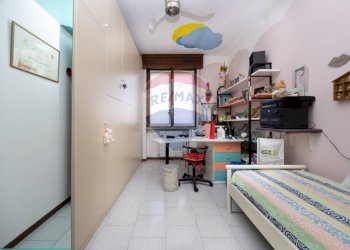 Camera / camera da letto - Quadrilocale Via Conti Anguissola
 
12, Truccazzano - foto 12