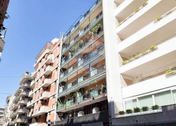 Edificio all\'aperto - Quadrilocale Domenico Nicolai
 
77, Bari - foto 3