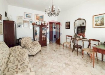 Sala da pranzo - Quadrilocale Domenico Nicolai
 
77, Bari - foto 6