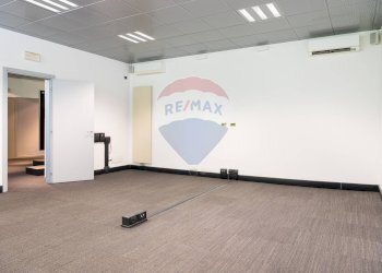 Stanza vuota - Office via Provinciale
 
15, Lallio - photo 19