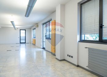 Stanza vuota - Office via Provinciale
 
15, Lallio - photo 29