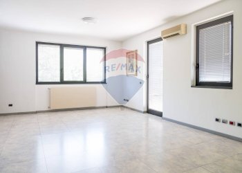 Stanza vuota - Commercial Premises via Provinciale
 
15, Lallio - photo 8