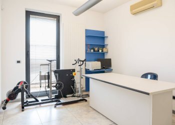 Palestra - Commercial Premises via Provinciale
 
15, Lallio - photo 10