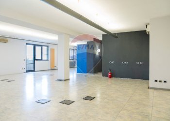 Stanza vuota - Commercial Premises via Provinciale
 
15, Lallio - photo 25