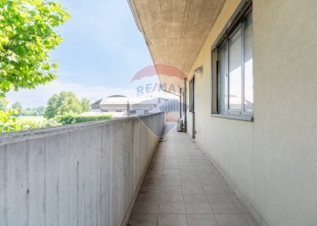 Balcone - Locale Commerciale via Provinciale
15, Bergamo - foto 23