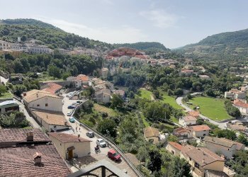 Vista delle montagne - Appartamento Via Stretta
60, Barrea - foto 22