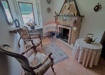 Soggiorno - Trilocale Via Nazionale
 
4, Civitella Alfedena - foto 9