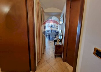 Hall / corridoio - Trilocale Via Nazionale
 
4, Civitella Alfedena - foto 15