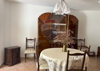 Sala da pranzo - Trilocale Via Nazionale
 
4, Civitella Alfedena - foto 20