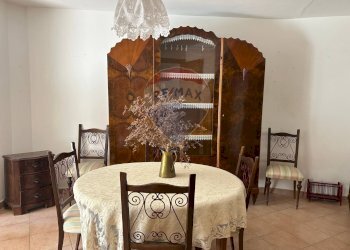 Sala da pranzo - Trilocale Via Nazionale
 
4, Civitella Alfedena - foto 21