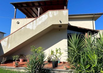 Foto 3 - Villa a Schiera via cialdini
 
1, San Giuliano Terme - foto 3