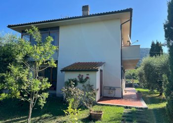 Foto 5 - Villa a Schiera via cialdini
 
1, San Giuliano Terme - foto 5