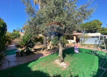 Giardino - Villa Via Poseidone
 
7, Trapani - foto 49