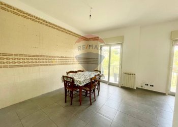 Sala da pranzo - Appartamento via Filippo Turati
 
229/D, Caltanissetta - foto 8