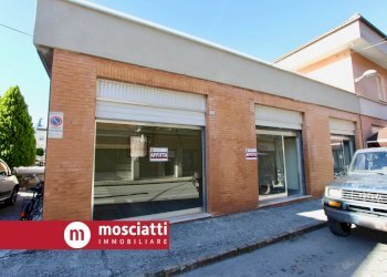 Foto 2 - Locale Commerciale Via Kennedy, Matelica - foto 2