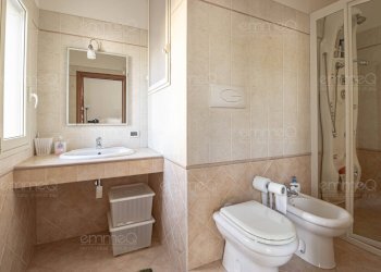 Foto 15 - Independent house via valverde
 
13, Trabia - photo 15