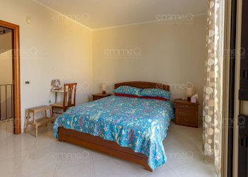 Foto 21 - Independent house via valverde
 
13, Trabia - photo 21