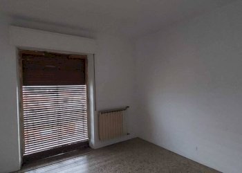 Foto 3 - Trilocale Corso Cavour
 
64, Trino - foto 3