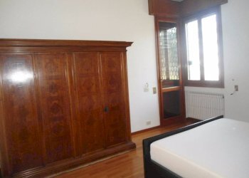 Camera da letto - Villa via degli Scalini, Bologna (zona Colli) - foto 49