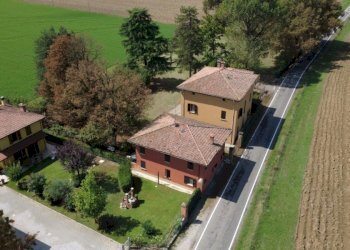 Villa VIA FRABAZZA 9, Bologna (zona Fiera) - foto 2