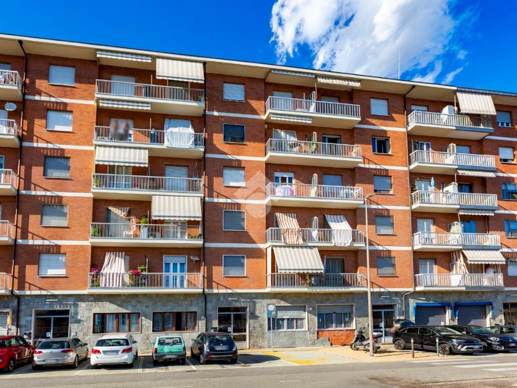 Three-room apartment Via manzoni, Beinasco - photo 1