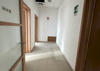 Office Livorno - photo 9
