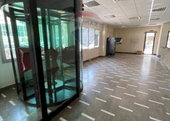 Negozio viale Buonarroti, 17 
 Valverde, Cesenatico - foto 4