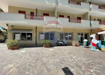 Negozio viale Buonarroti, 17 
 Valverde, Cesenatico - foto 5