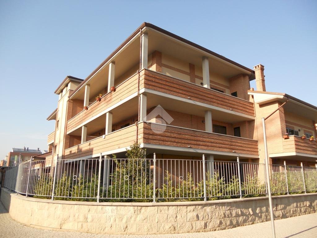 Box autorimessa Via Lussemburgo, Orbassano - photo 2