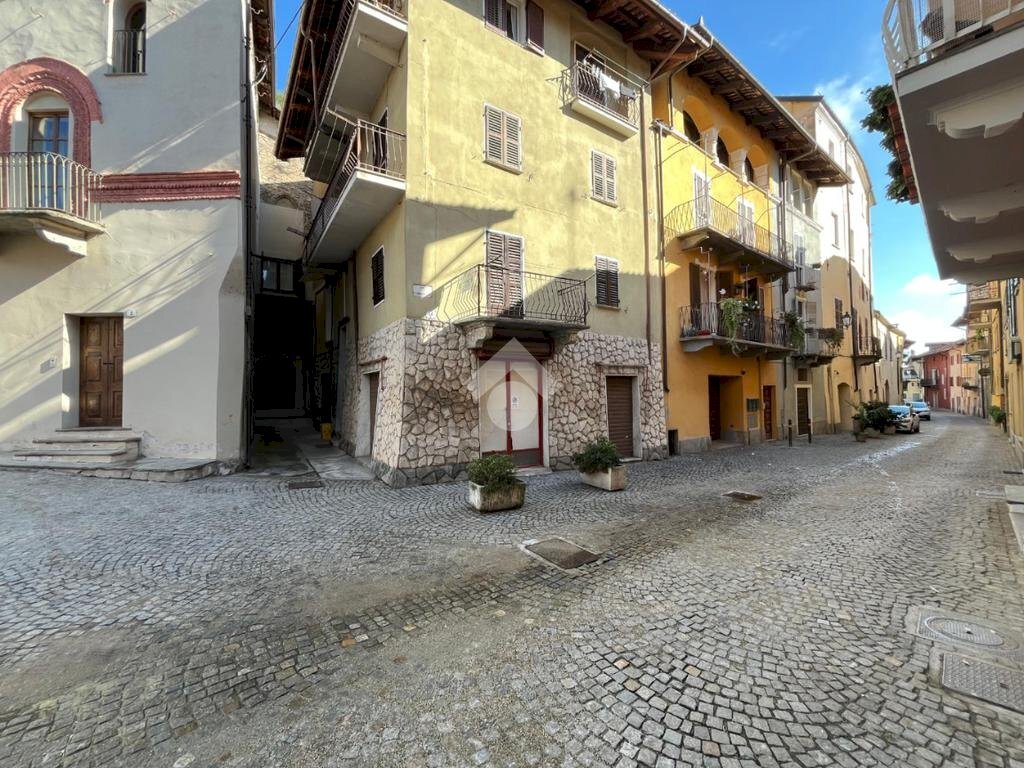 Three-room apartment Via Vittorio Emanuele III, Revello - photo 1