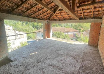 Foto 1 - Locale Commerciale Via Gavenola, Borghetto d'Arroscia - foto 1