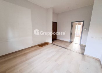 Foto 5 - Trilocale Via Don Pompeo Beretta
 
32, Magenta - foto 5