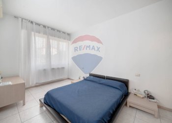 Camera / camera da letto - Appartamento Via Fratelli Cervi
 
34, Trezzano Rosa - foto 12