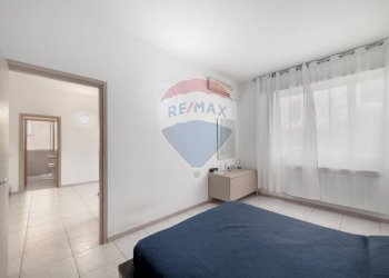 Camera / camera da letto - Appartamento Via Fratelli Cervi
 
34, Trezzano Rosa - foto 13