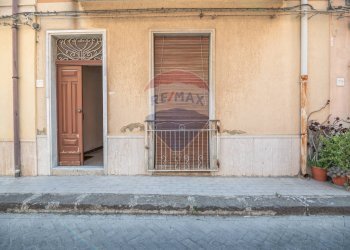 Casa all\'aperto - Casa indipendente Via Bettino Ricasoli
 
177, Grammichele - foto 2