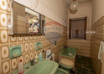 Bagno - Casa indipendente Via Bettino Ricasoli
 
177, Grammichele - foto 24