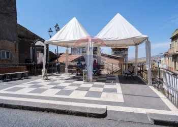 Terrazza - Negozio Via Umberto
 
209, Maletto - foto 3