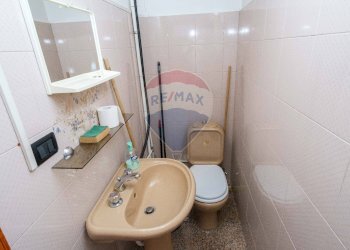 Bagno - Negozio Via Umberto
 
209, Maletto - foto 17