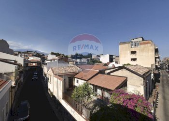 Edificio all\'aperto - Casa semi indipendente via Terza Retta di Ponente
 
231, Belpasso - foto 12