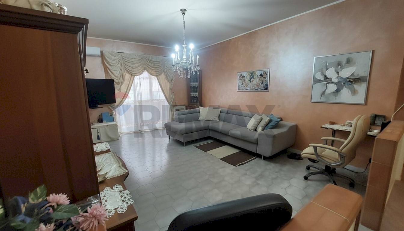 Soggiorno - Four-room apartment via Umberto 1
 
159, Gaggi - photo 1