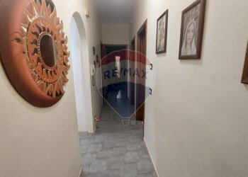 Hall / corridoio - Quadrilocale via Umberto 1
 
159, Gaggi - foto 6