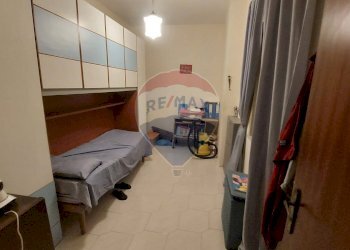 Camera / camera da letto - Quadrilocale via Umberto 1
 
159, Gaggi - foto 12