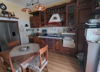 Cucina - Quadrilocale via Umberto 1
 
159, Gaggi - foto 19